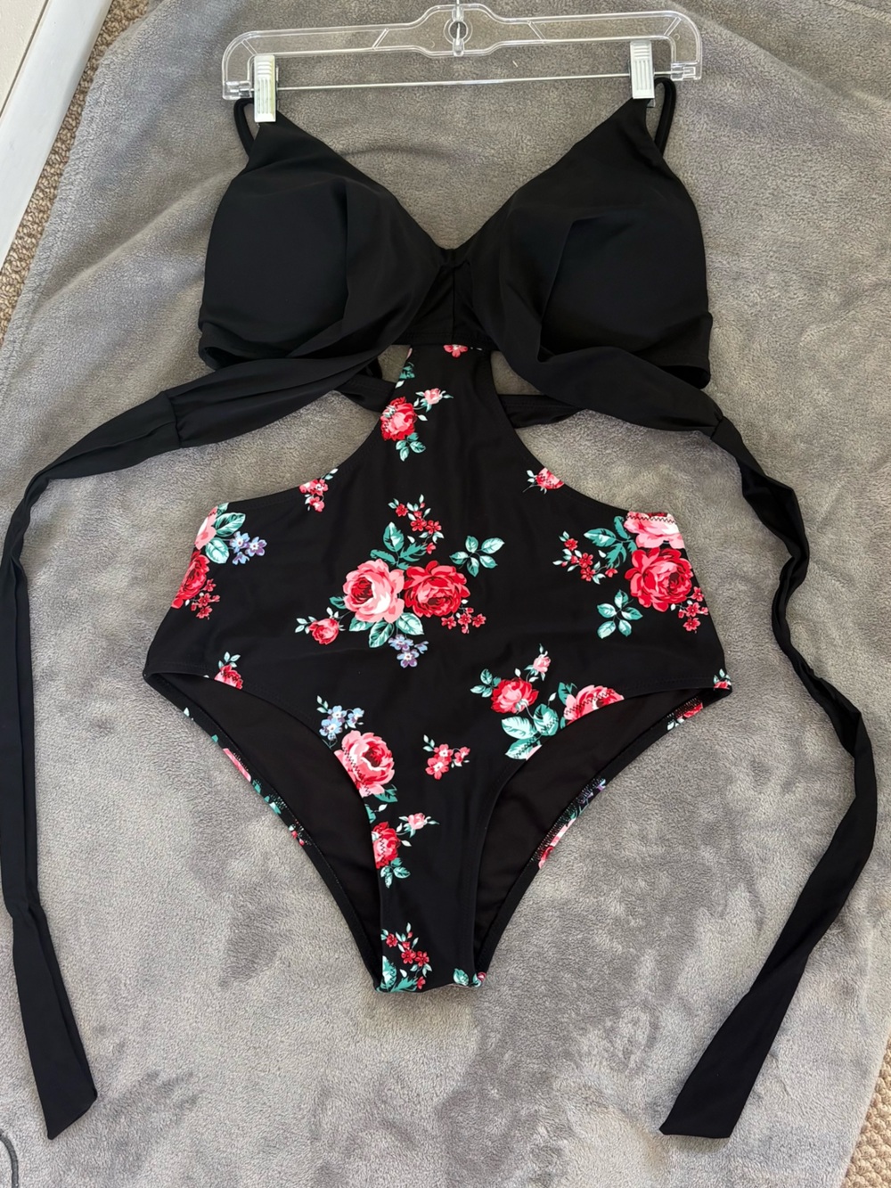 Cupshe Floral One Piece Black Halter High Waisted Swimsuit Sz XL